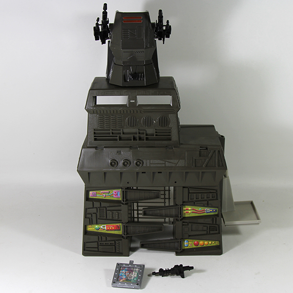 Marvel Super Heroes Secret Wars Tower of Doom Playset Loose