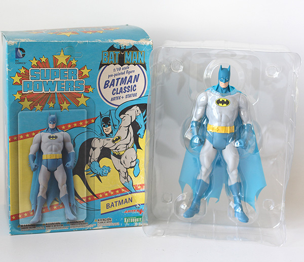 DC Super Powers Batman Classic Pre painted ARTFX+ Statue