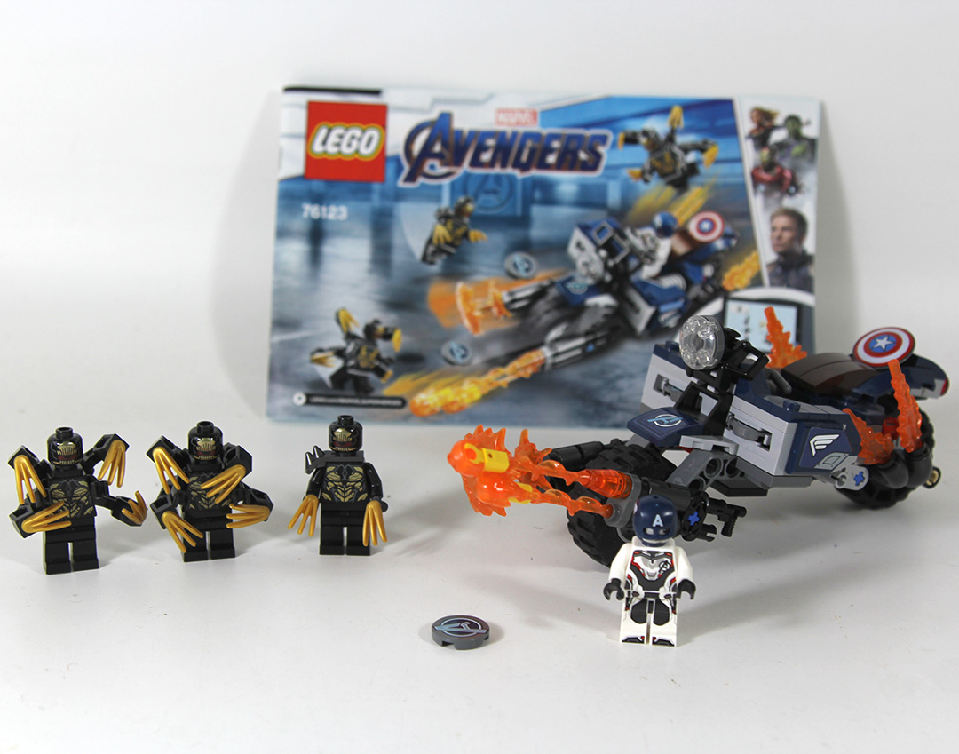Lego Marvel Super Captain America: Outriders Attack Destiny Toys