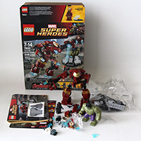 Lego Marvel Super Heroes: The Hulk Buster Smash 76031 Loose Set